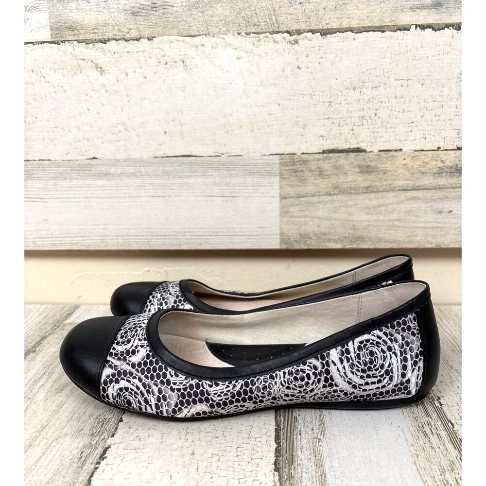 Softwalk Womens 8.5 N Black White Napa Rose Print Leather Slip On Ballet Flat